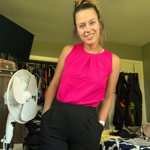 Meet your Posher, Kaitlin - Picture 1 of 1